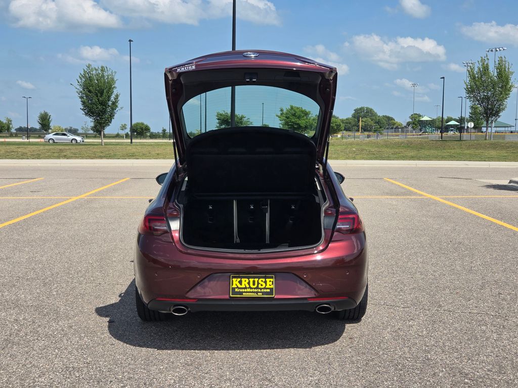 2018 Buick Regal Sportback Essence