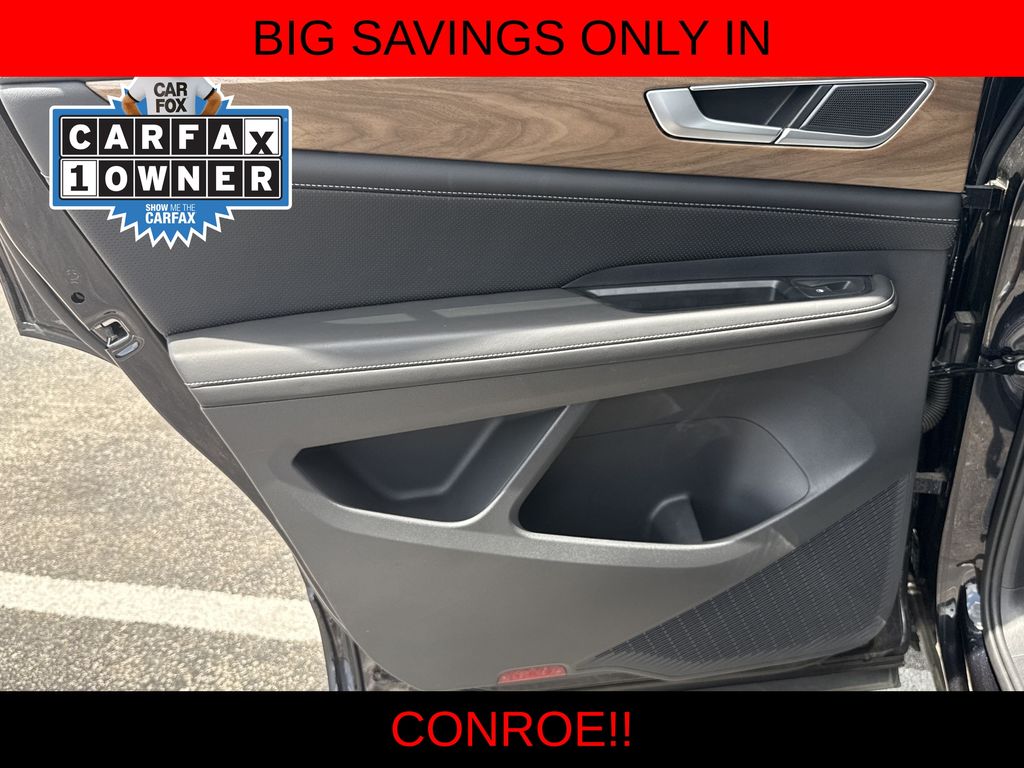 2024 Volkswagen Atlas 2.0T SE w/Technology Black at Cook Ford