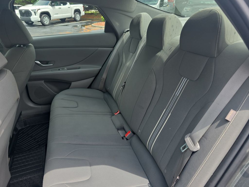 Used 2024 Hyundai Elantra Sedan