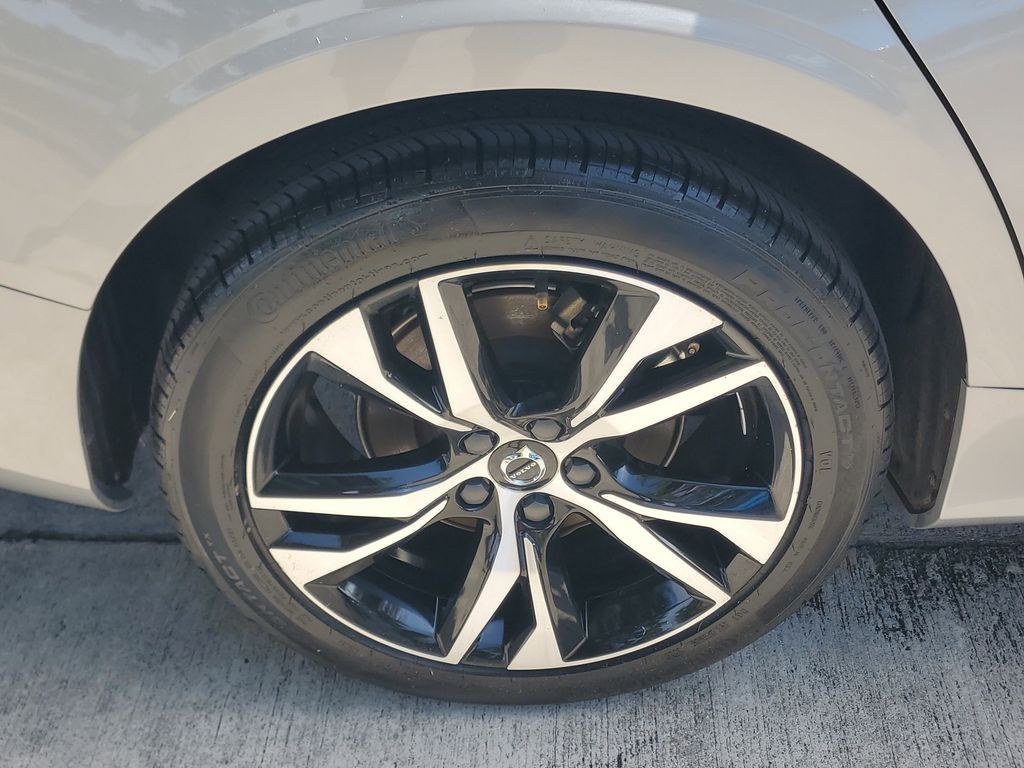 used 2024 Volvo S60 car, priced at $27,995