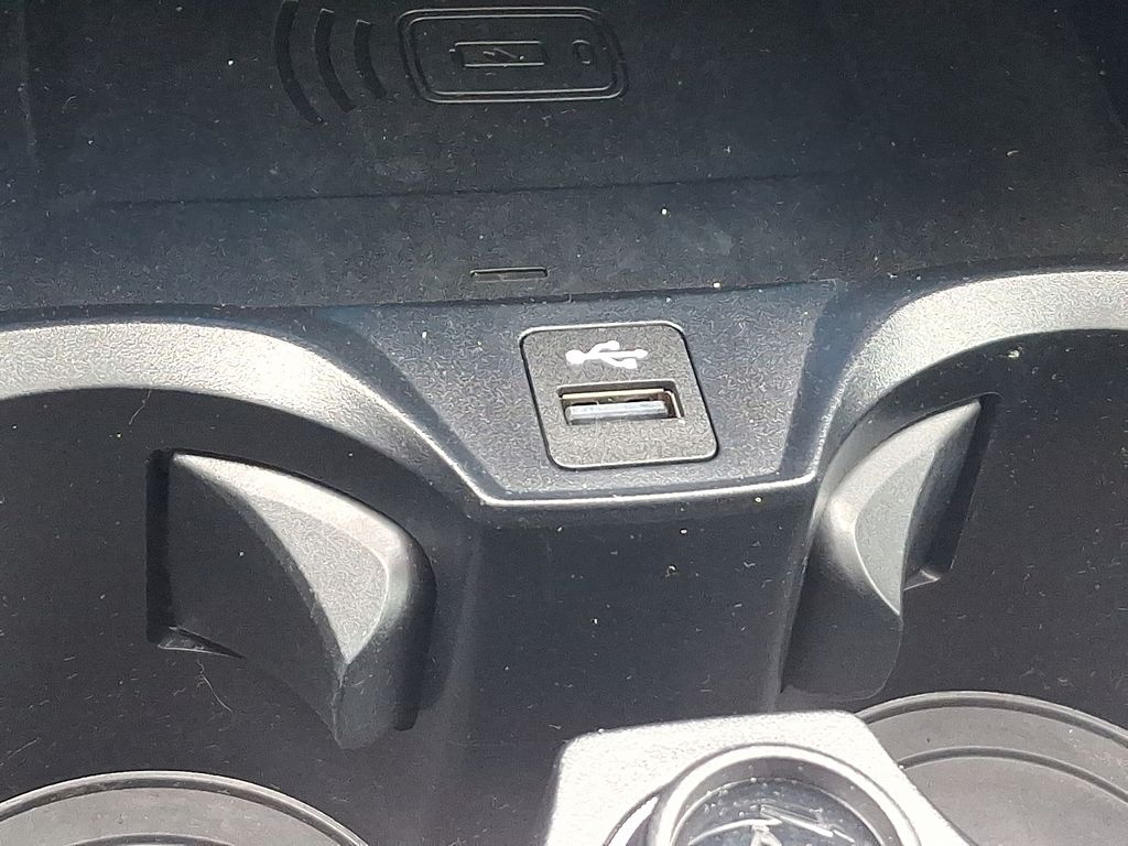 Thumbnail: 2025 BMW 3 Series - 26