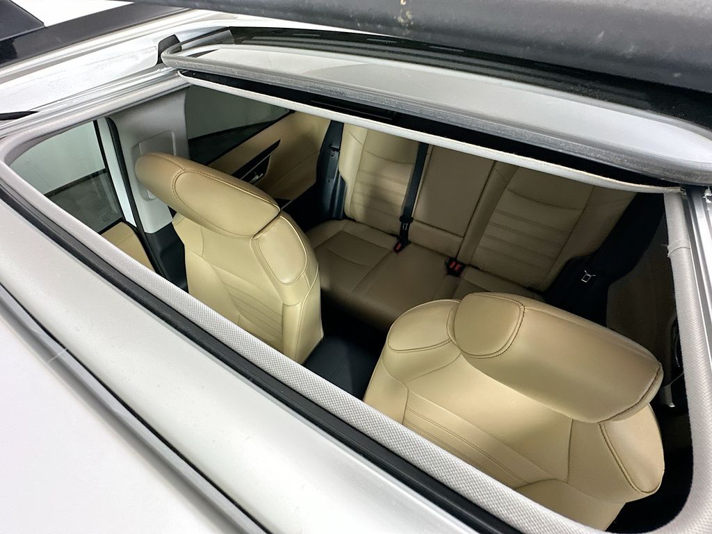 Thumbnail: 2023 Toyota RAV4 - 21