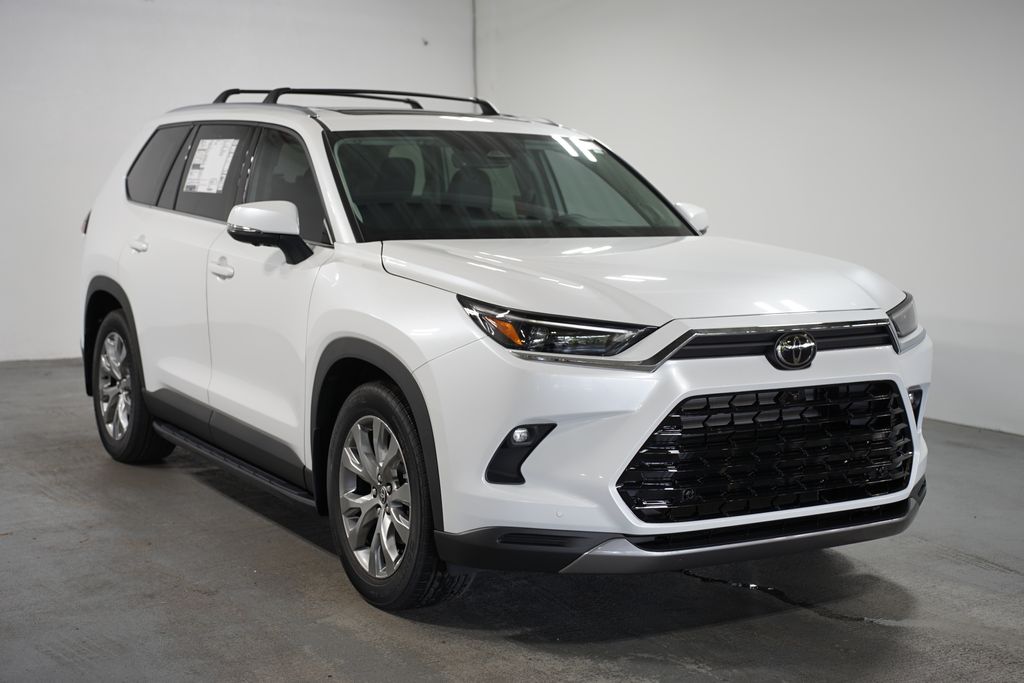 2025 Toyota Grand Highlander Limited 3