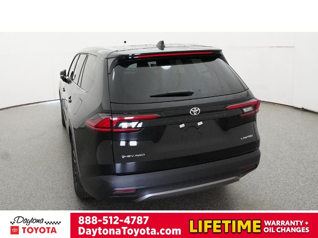 New 2026 Toyota Grand Highlander Hybrid SUV