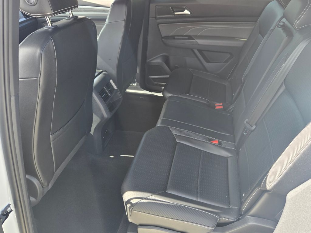 2022 Volkswagen Atlas - $24,100