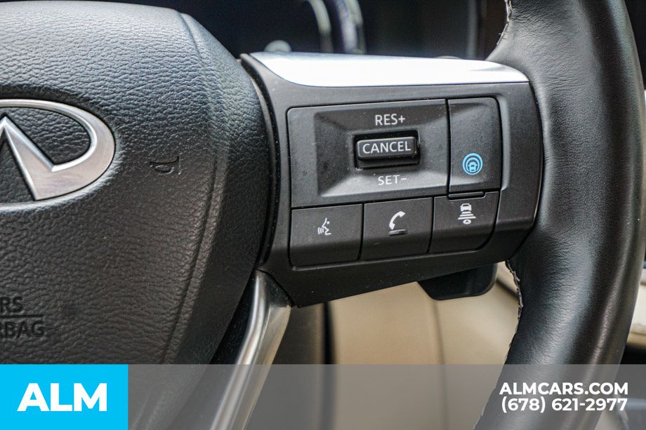 Used 2024 Gray INFINITI Sensory image 32