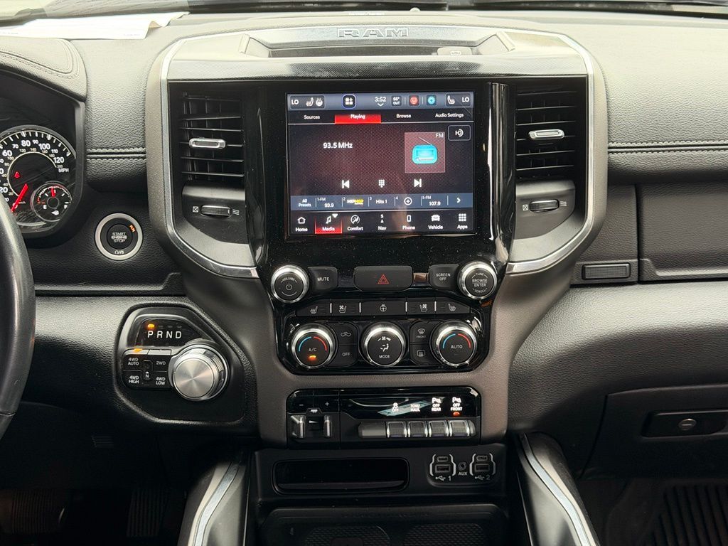 2022 Ram 1500 Laramie Crew Cab 4x4 5'7" Box