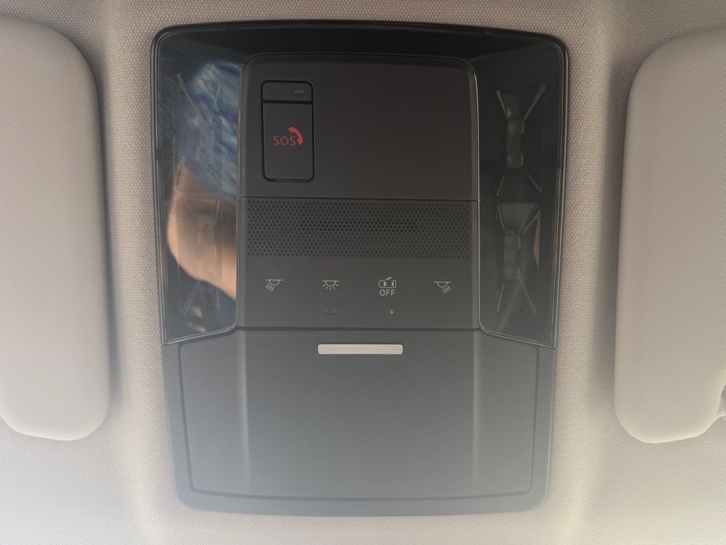 2025 Mitsubishi Outlander SE Silver at South Hills Kia