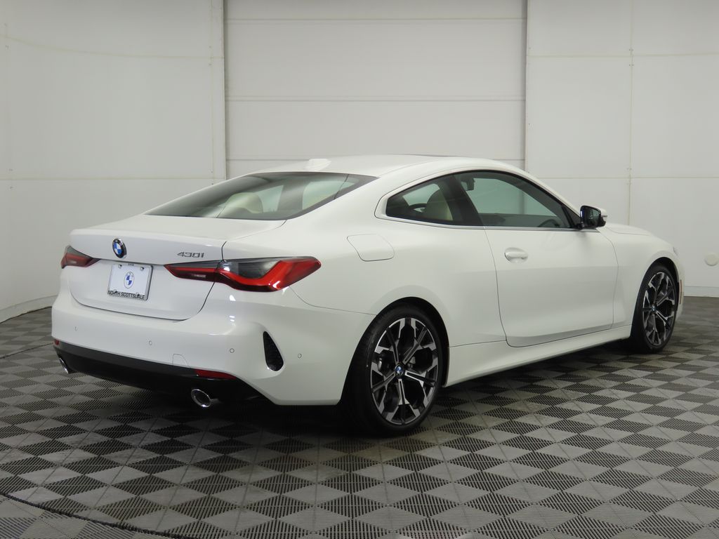 Thumbnail: 2026 BMW 4 Series - 5