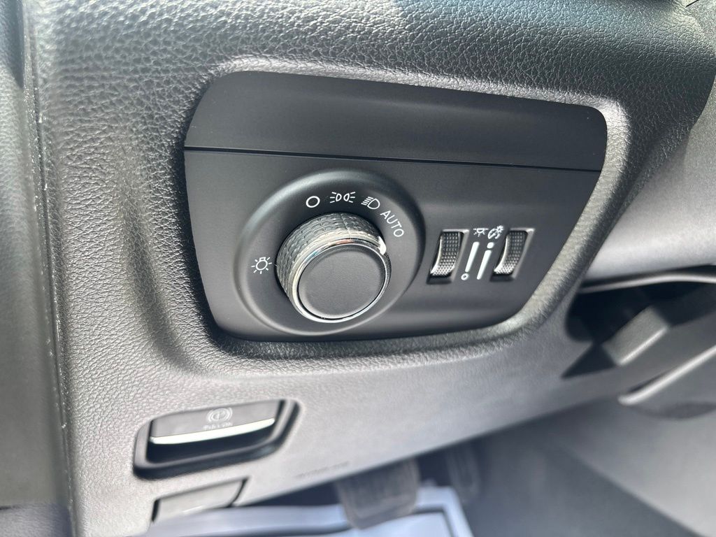 Used 2024 Jeep Grand Cherokee L SUV