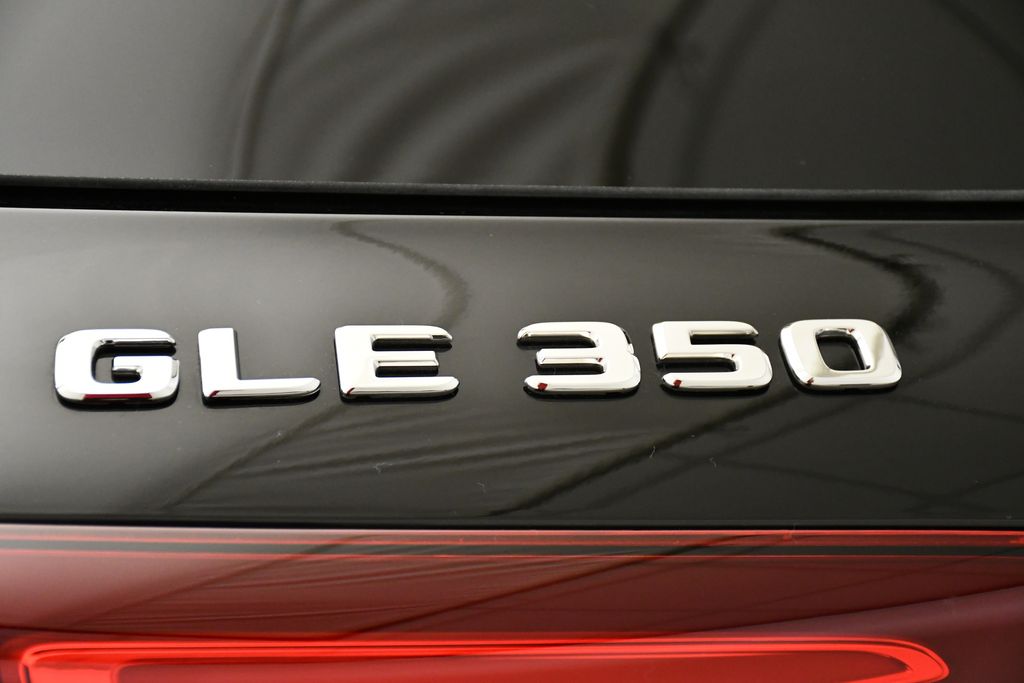 Thumbnail: 2025 Mercedes-Benz GLE - 9