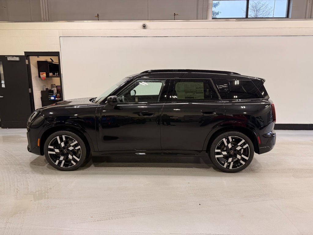Thumbnail: 2026 MINI Cooper Countryman - 2