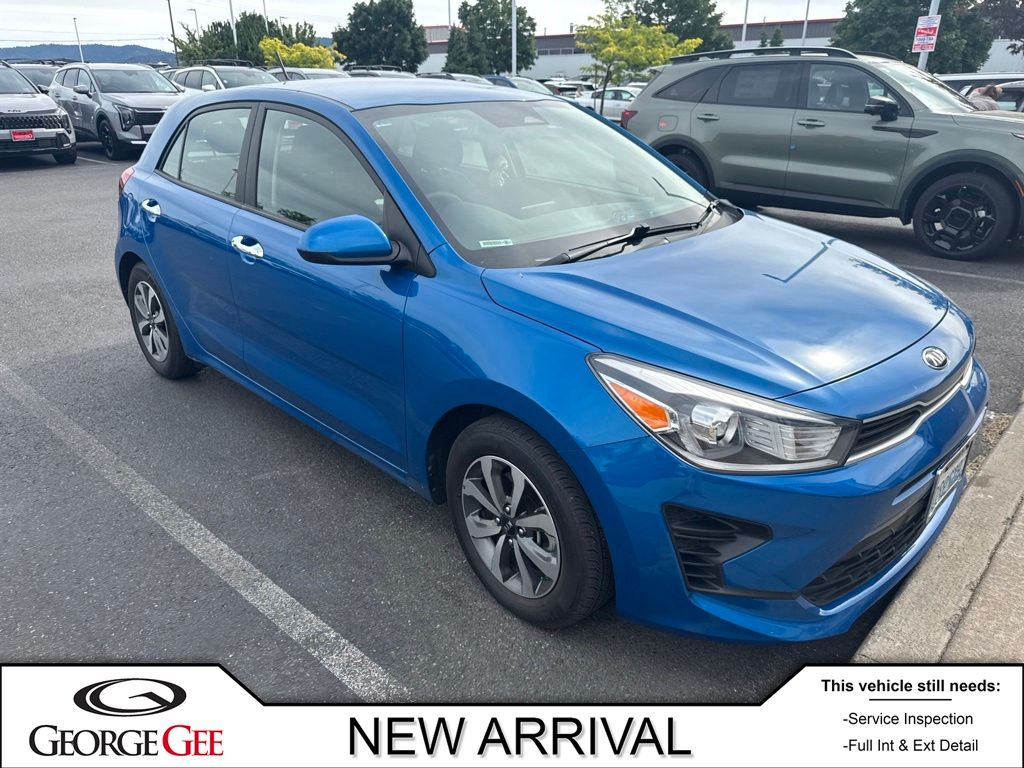 Sporty Blue 2021 Kia Rio5 Hatchback Continuously Variable Transmission