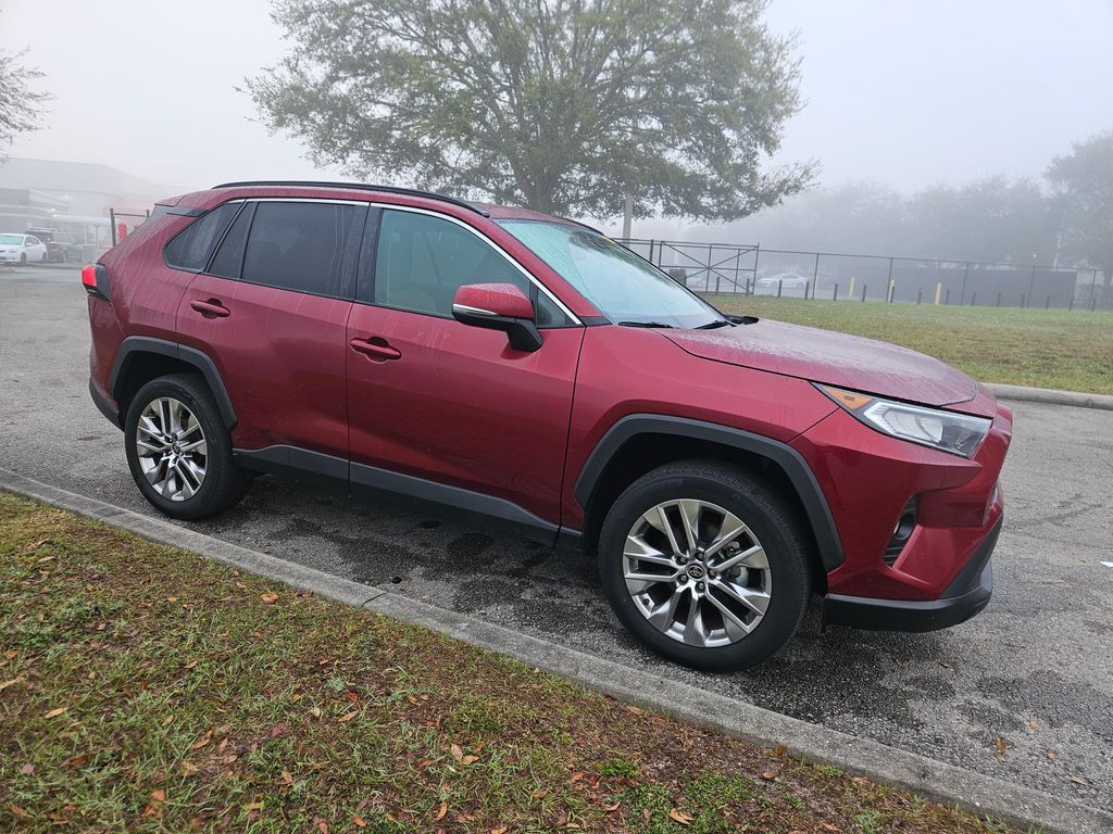 2021 Toyota RAV4 XLE Premium 7