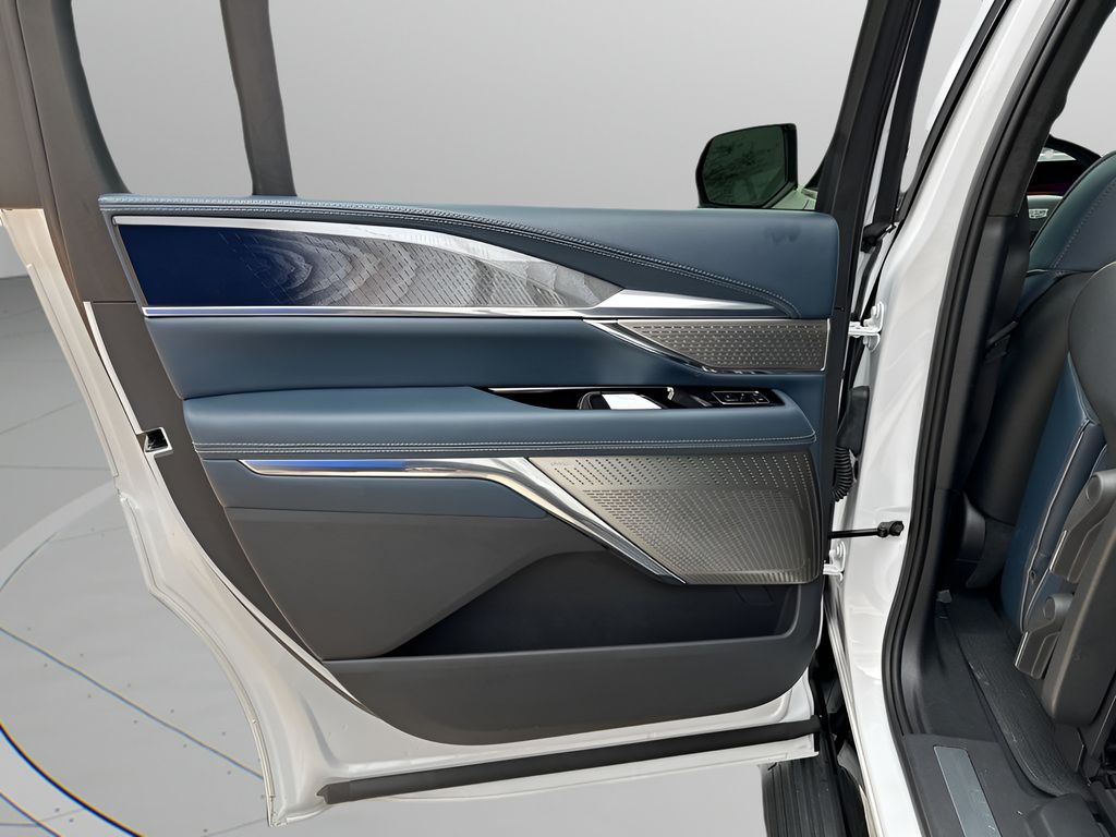 Used Car 2025 Cadillac Escalade Iq  Luxury 2 For Sale Under $120,000 In Austin, Texas