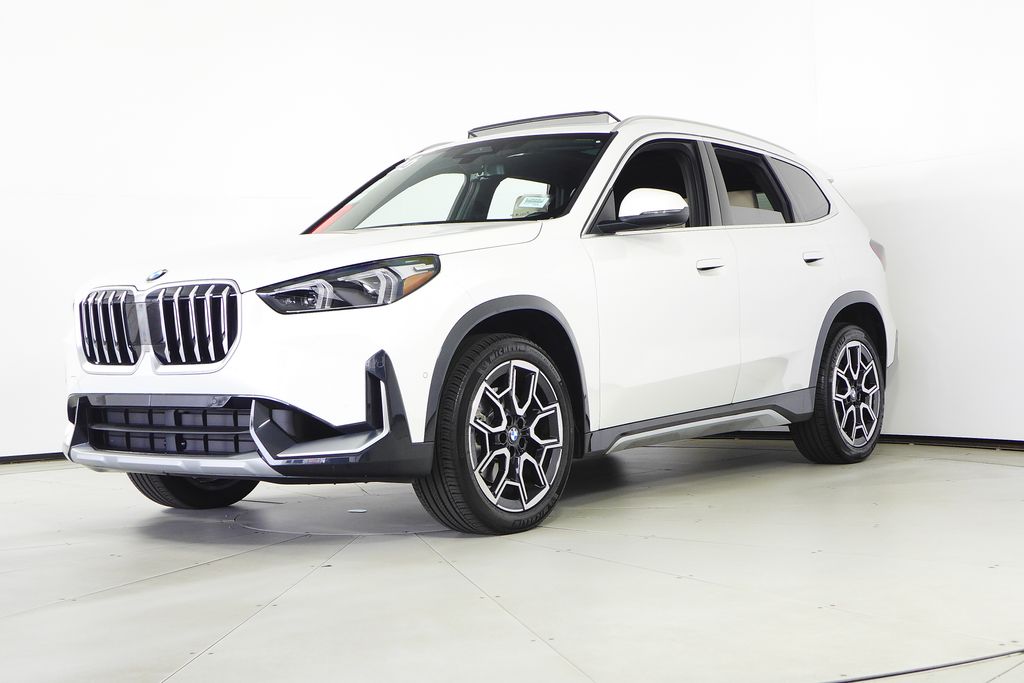 Thumbnail: 2025 BMW X1 - 2
