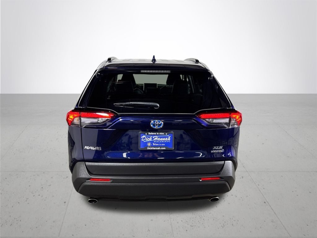 2023 Toyota RAV4 Hybrid XLE Premium
