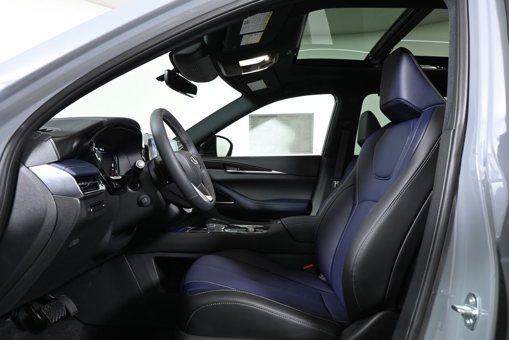 Thumbnail: 2026 INFINITI QX60 - 3