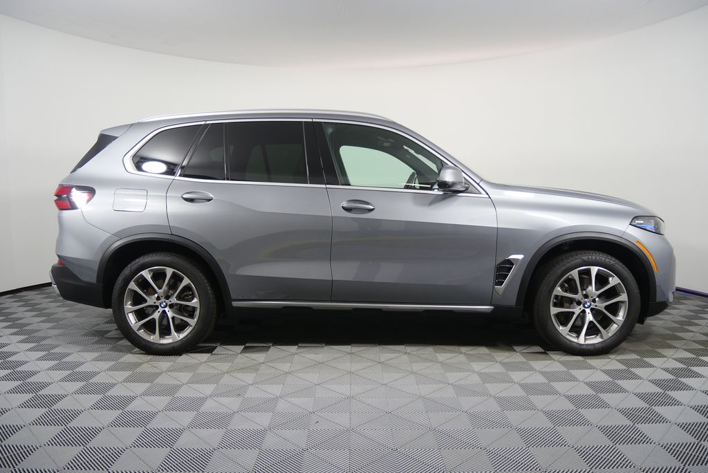 Thumbnail: 2025 BMW X5 - 2