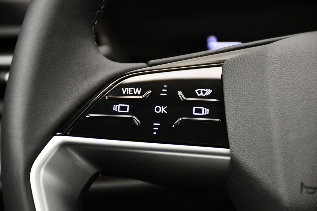 Thumbnail: 2025 Audi Q5 - 22