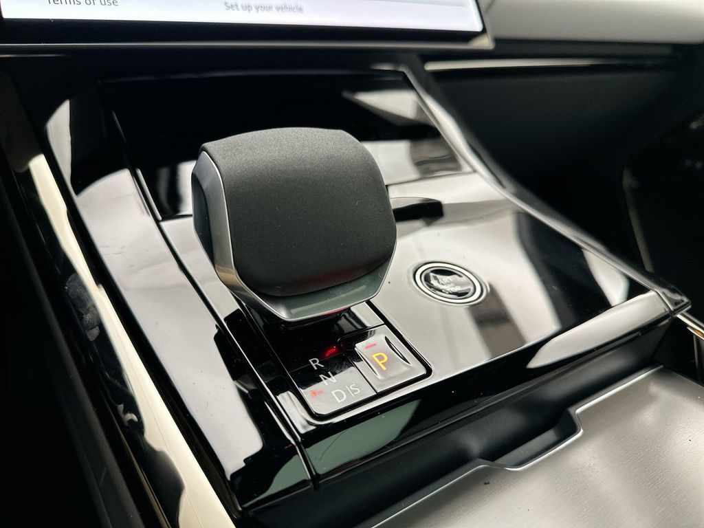 Thumbnail: 2026 Land Rover Range Rover Sport - 12