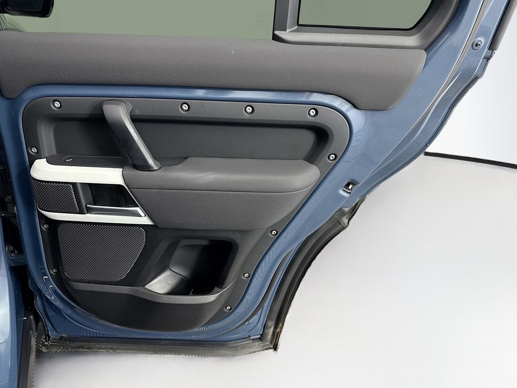 Thumbnail: 2022 Land Rover Defender - 28