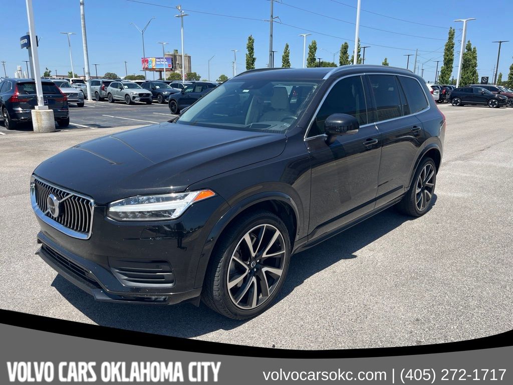 2020 Volvo XC90 T6 Momentum