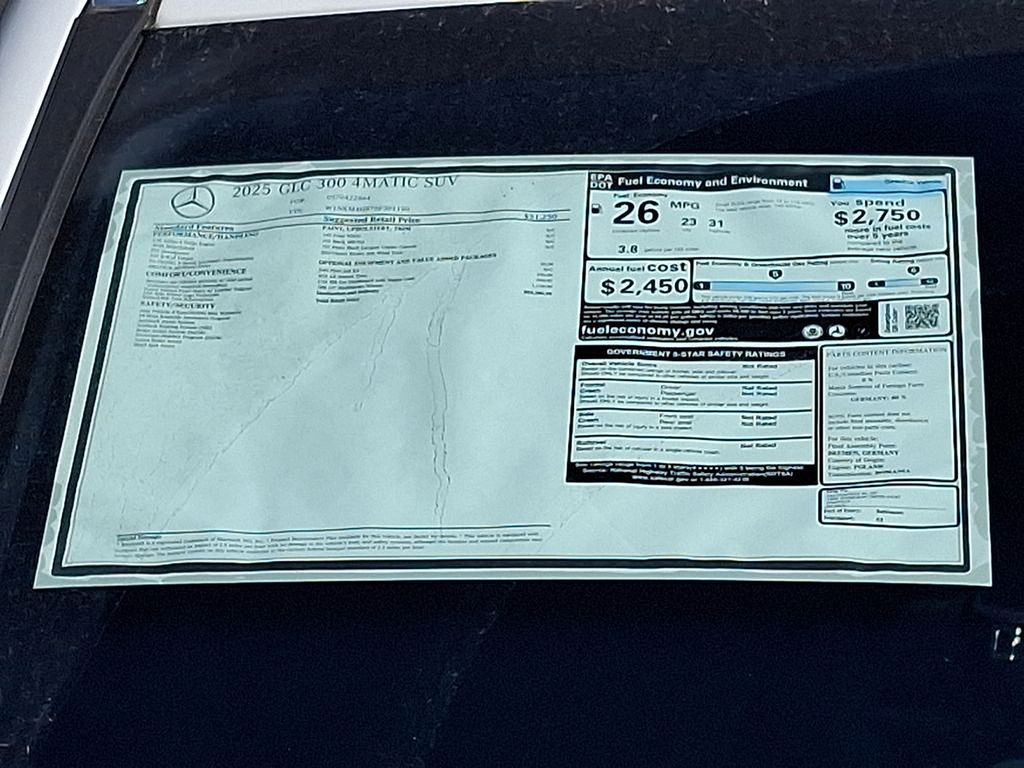 Thumbnail: 2025 Mercedes-Benz GLC - 20