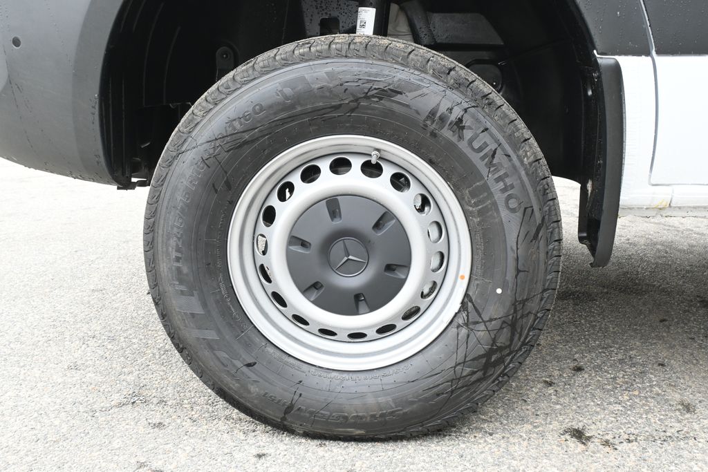 Thumbnail: 2026 Mercedes-Benz Sprinter - 21