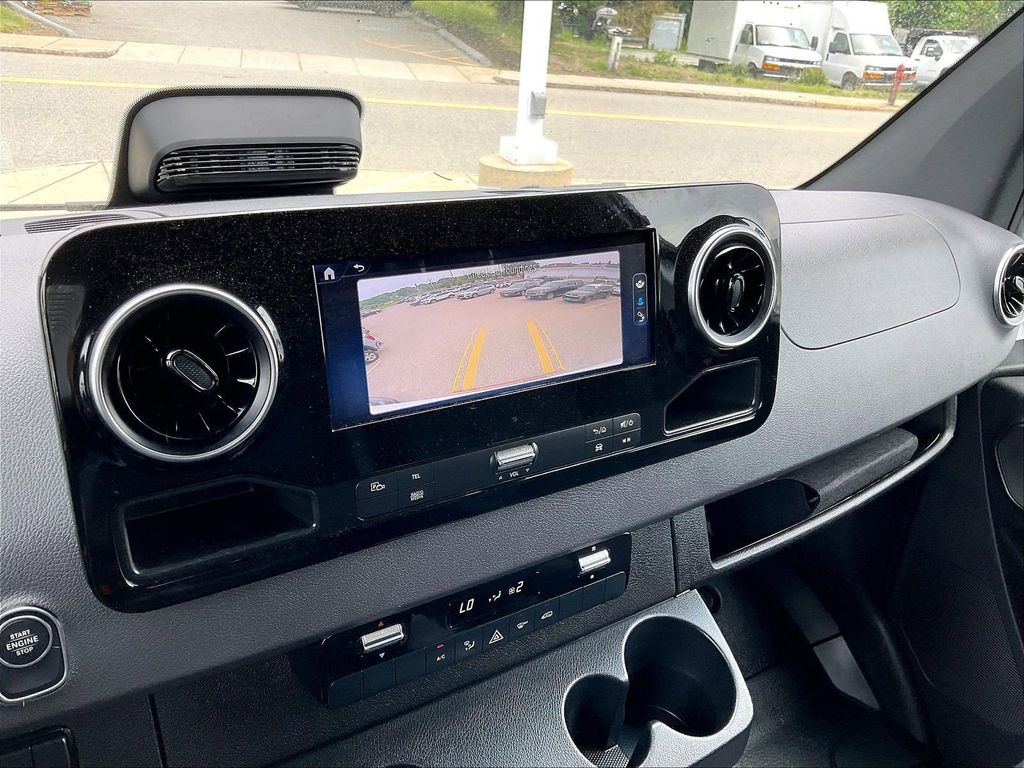 2025 Mercedes-Benz Sprinter 2500 — photo 19