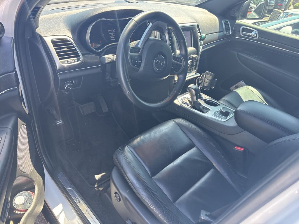 Thumbnail: 2018 Jeep Grand Cherokee - 8