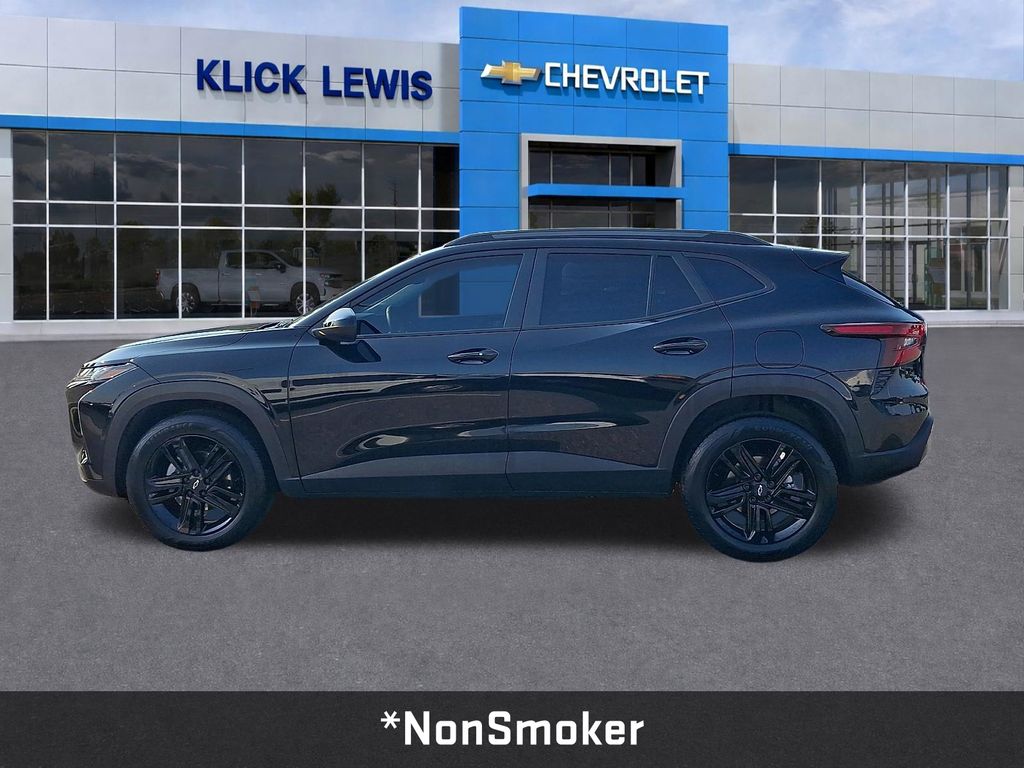 2025 Chevrolet Trax ACTIV Black at Bob Ruth Ford