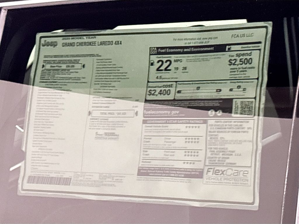 2025 Jeep Grand Cherokee Laredo