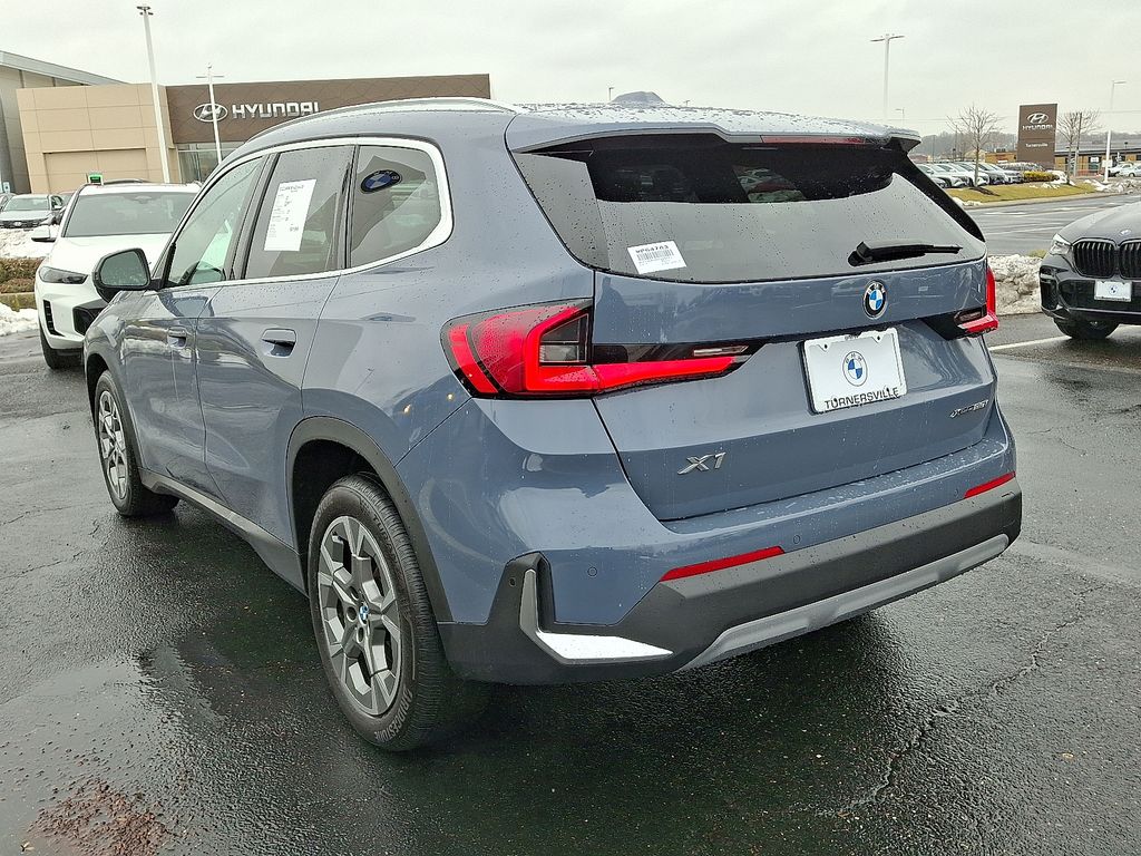 Thumbnail: 2023 BMW X1 - 4