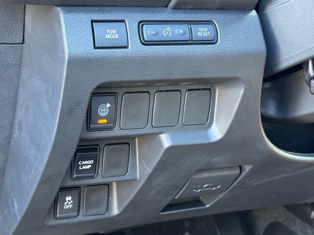 New 2026 Nissan Frontier Truck