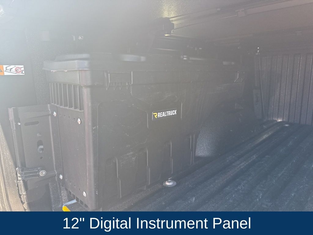 2025 Toyota Tundra Hybrid Platinum Hybrid CrewMax 5.5' Bed