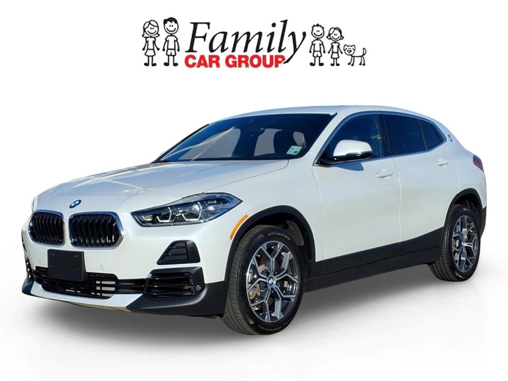 White Metallic 2023 BMW X2 SUV / Crossover Front-Wheel Drive 8-Speed Automatic