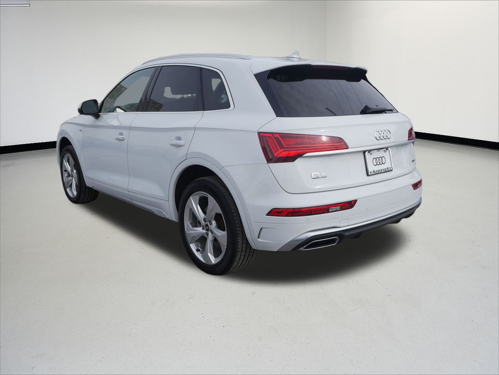 Thumbnail: 2022 Audi Q5 - 3