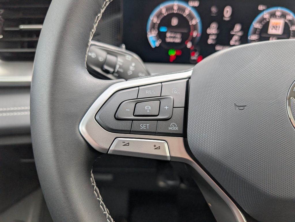 2026 Volkswagen Tiguan 2.0T SE Black at DeMontrond Auto Country