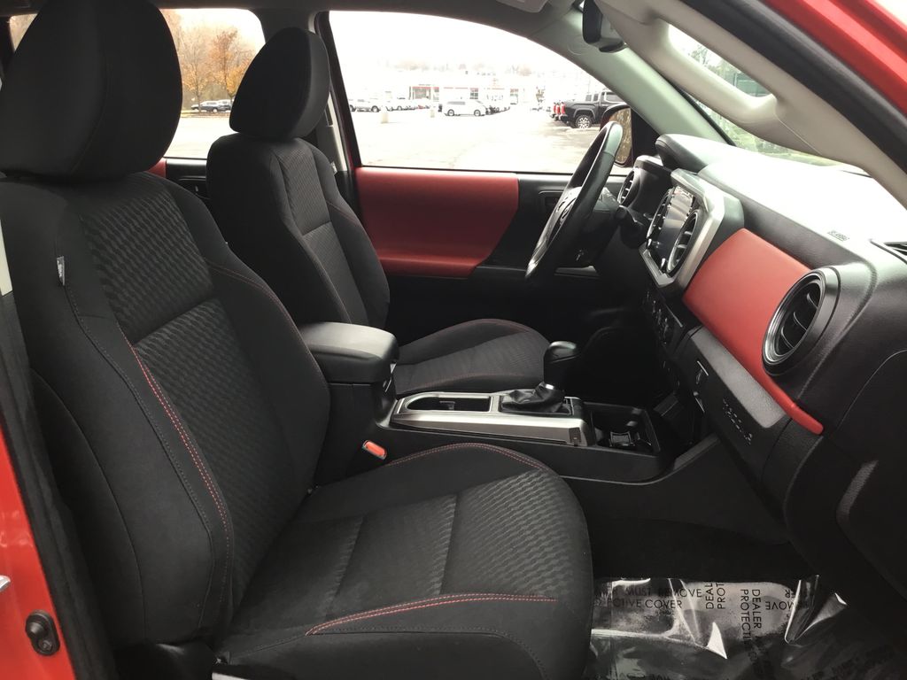 Thumbnail: 2023 Toyota Tacoma - 13