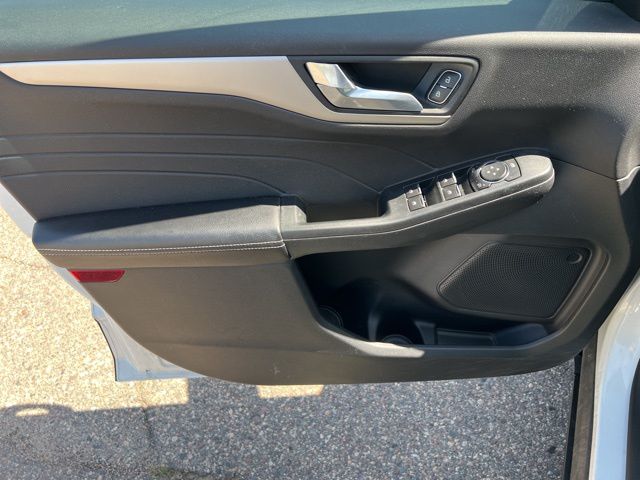 2021 Ford Escape Hybrid