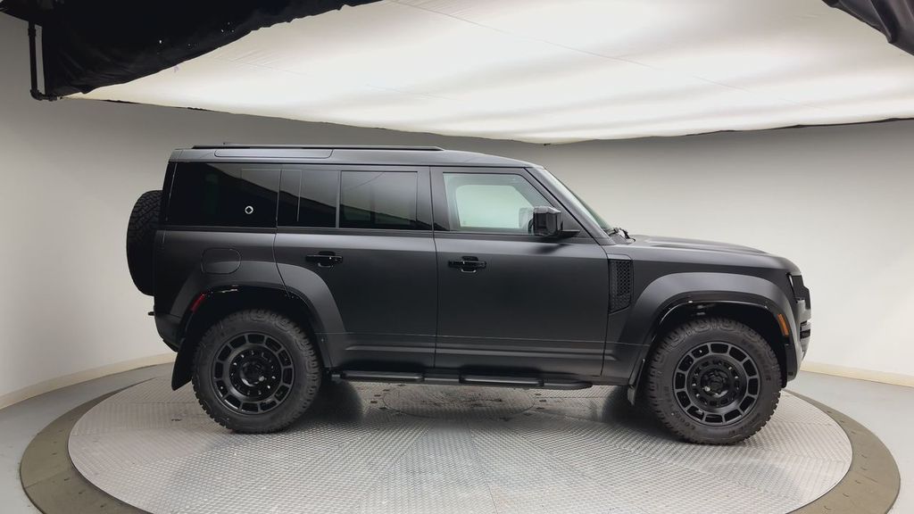 Thumbnail: 2026 Land Rover Defender - 9