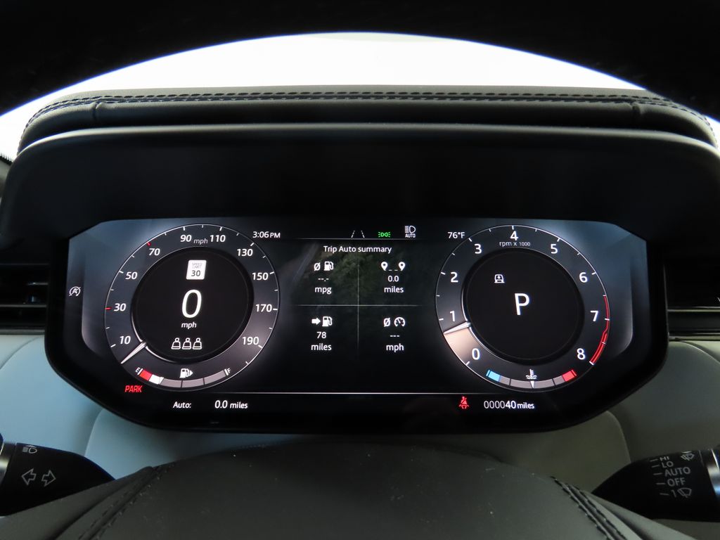 2025 Land Rover Range Rover Sport  32