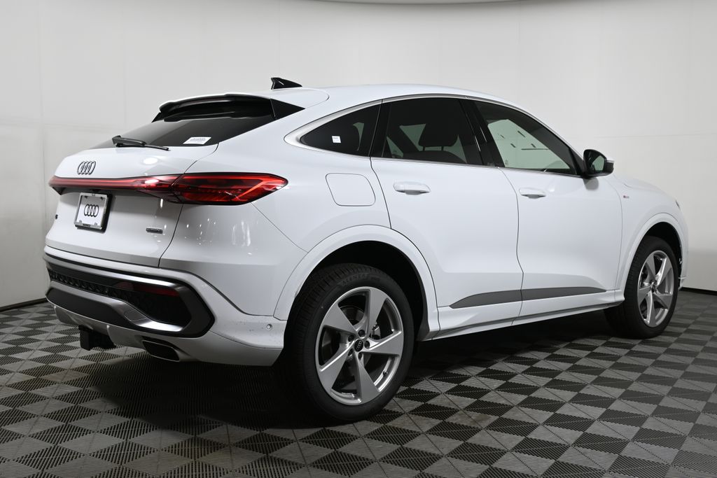 Thumbnail: 2025 Audi Q5 - 7