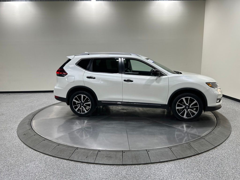 used 2019 Nissan Rogue car, priced at $17,917
