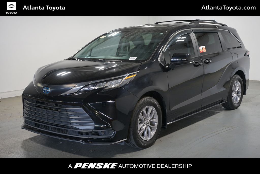 Thumbnail: 2022 Toyota Sienna - 1