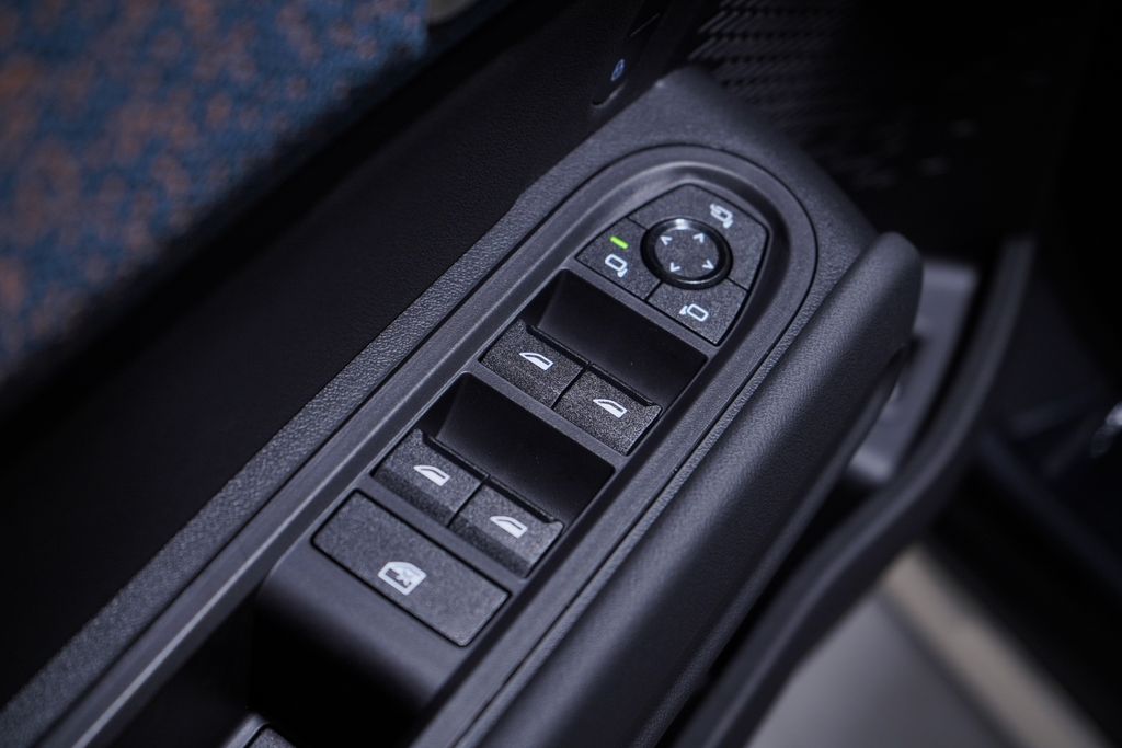 Thumbnail: 2026 MINI Cooper Countryman - 13