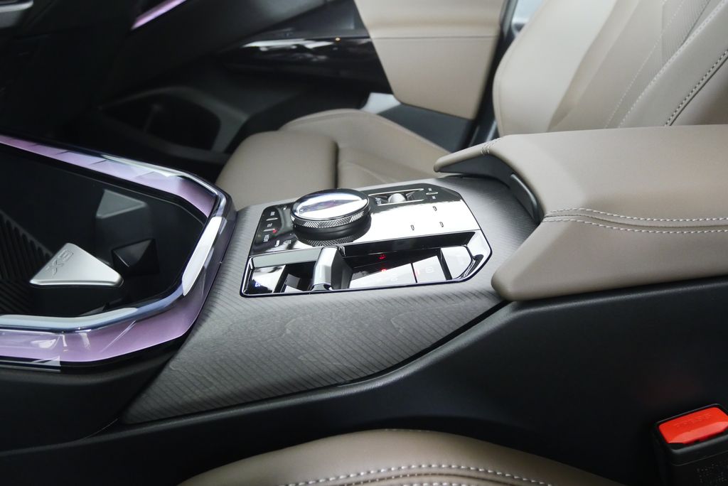 Thumbnail: 2026 BMW X3 - 21