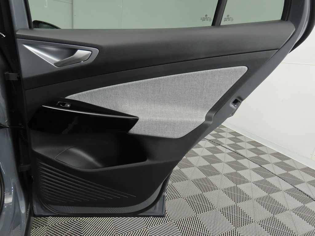 Thumbnail: 2025 Volkswagen ID.4 - 28