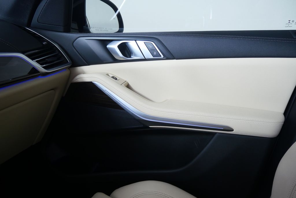 Thumbnail: 2020 BMW X5 - 30